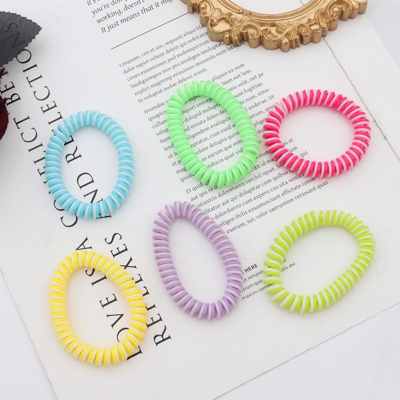 Adjustable Citronella Silicone Bracelet: Essential Oil Mosquito Repellent for Adults, Infants, and Children