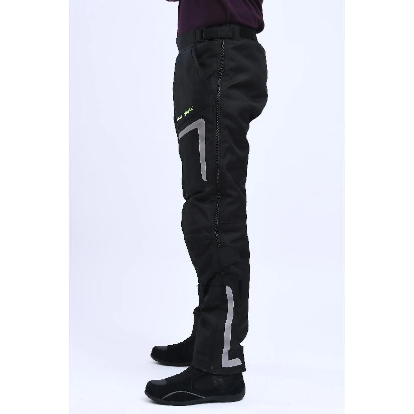 Wind-proof and warm-keeping equipment for motorcycle riding pants; fall-proof and quick-release pants in winter