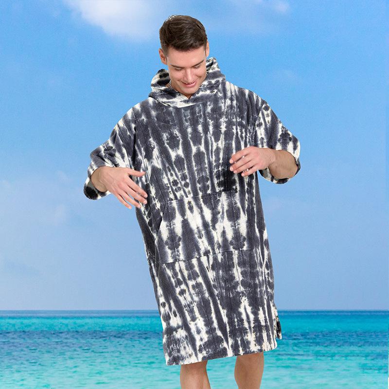 Schnelltrocknendes Batik-Kapuzenbadetuch & Bademantel zum Surfen, Schwimmen & für den Strand