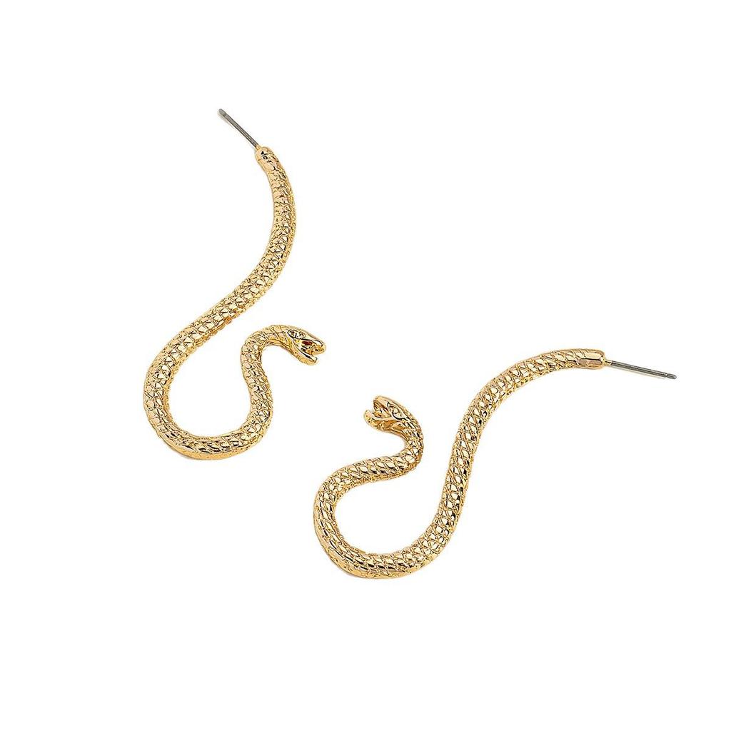 Elegant Retro Snake-shaped Earrings: European & American Fashion, Versatile Animal Design for Women
