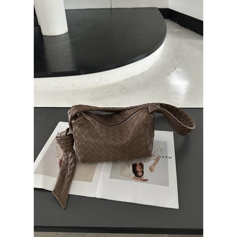 Handwoven Leather Crossbody Bag Women Stylish Woven Shoulder With Zip Medium Size Urban Minimalist Design