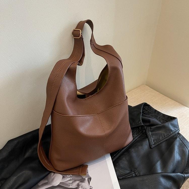 Stylish Large Capacity Pu Tote Bag For Women With Casual Chic Design For Everyday Use