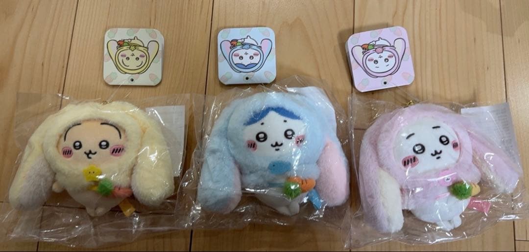 Chikawa Taipei store limited lop-eared mascot three-piece set.