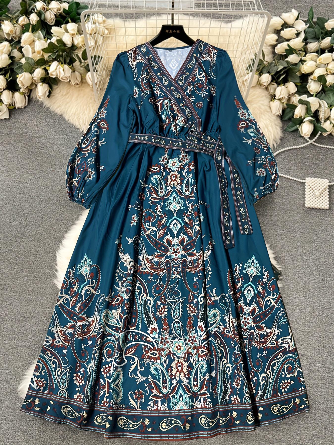 

Plus Size Vintage Print V-Neck Long Sleeve Dress - Autumn/Winter Court Style with Waist-Cinching & Elegant Wide Hem 2XL темно-зелений колір