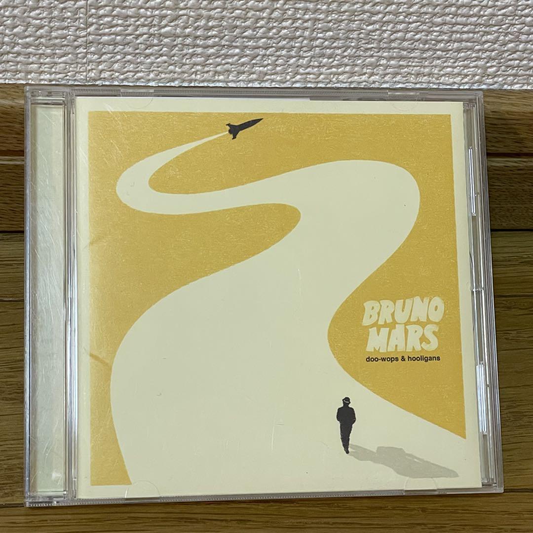 

[USED] BRUNO MARS doo-wops & hooligans
