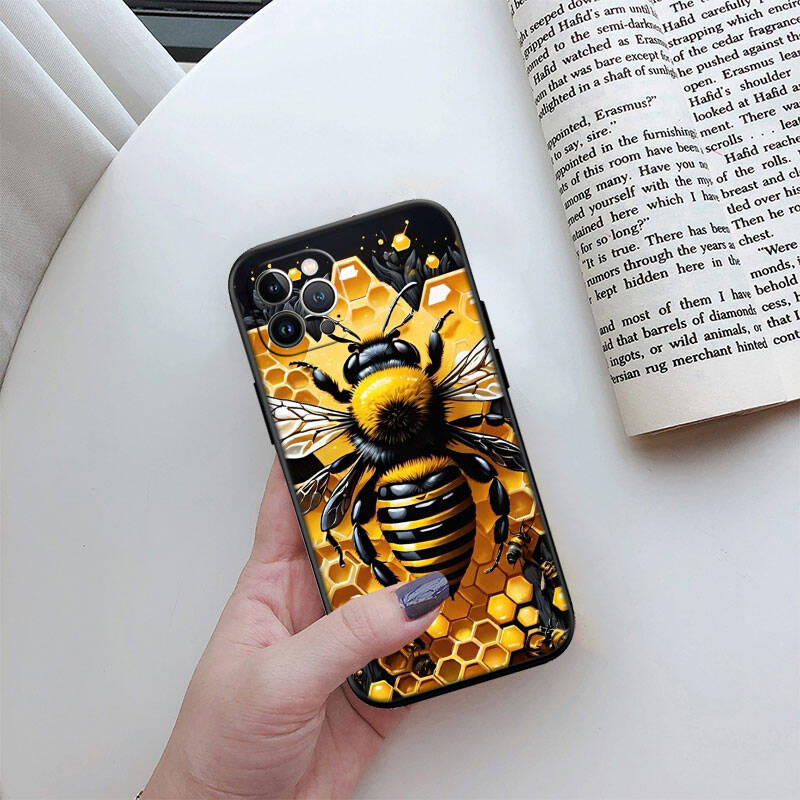 MH20 Bees Cartoon New Shell Phone Case for Xiaomi Poco F5 F6 C40 C65 C55 C50 C51 M7 X7 C75 M6 C71 F7 C85 F8 Pro Ultra