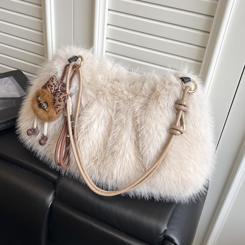 Japanese and Korean Fashion Simple Faux Fur 2026 Women's New Winter Style Commuter High-End Feel Shoulder Bag, Handbag and Crossbody Bag