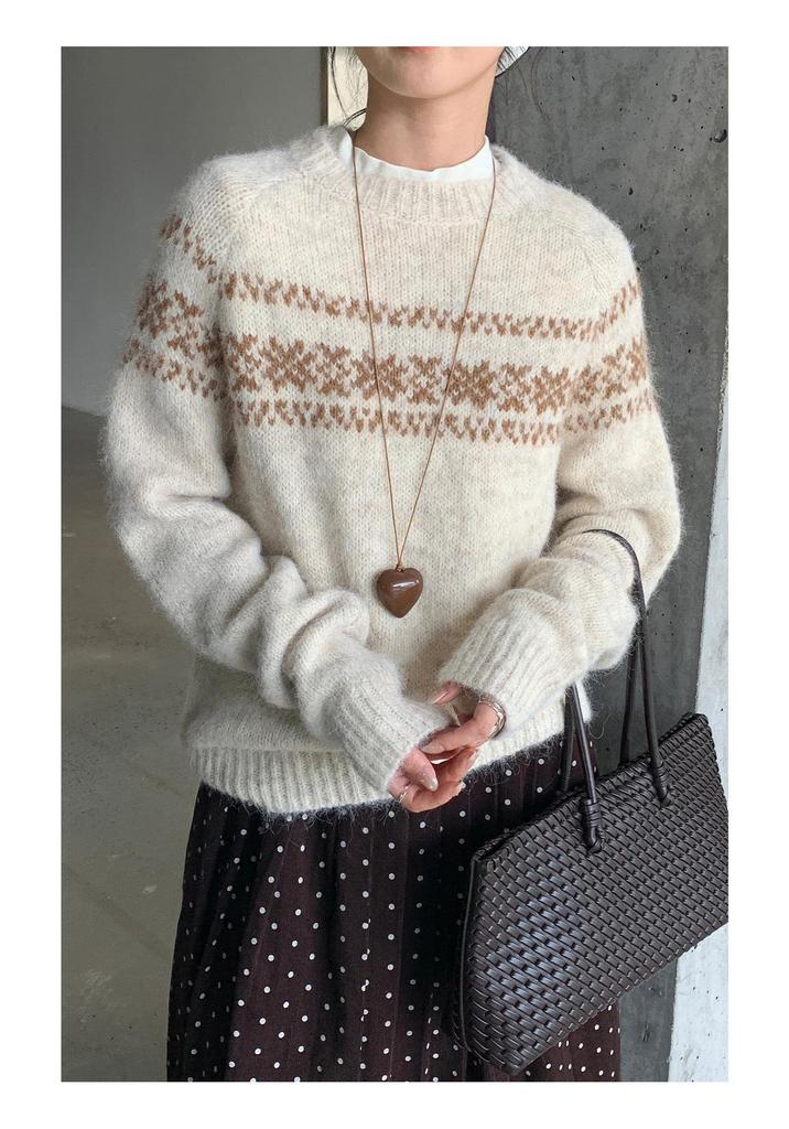 Jiu'er Retro Fair Isle Wool Sweater - Women's Round Neck Fluffy Winter Top