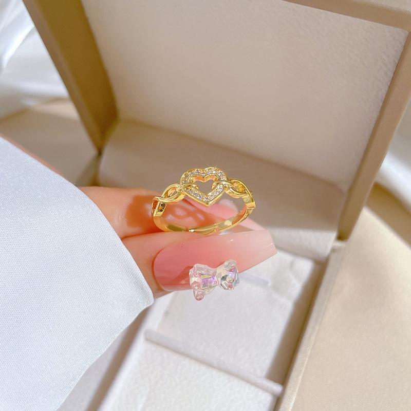 გულის ფორმის ბეჭდები ქალებისთვის 2024 წლის ახალი მოდური ოქროს სამკაულები საქორწილო წვეულების აქსესუარები