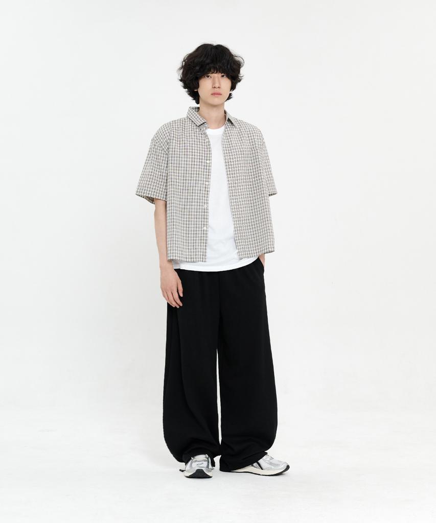 SIGNATURE Double-Tuck Wide Training Pants [2 Colors]