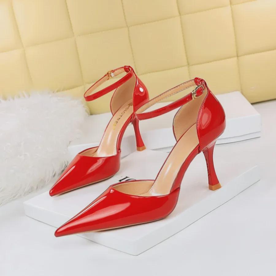 European & American High Heel Pointed Patent Leather One-Strap Sandals with Sexy Hollow Design