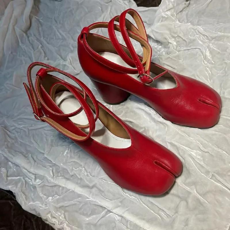Vintage Spring Fashion Slipt Toe Tabi Women Pumps Chunky Round Heeled Ankle Strap High Heels Patent Leather Party Shoes