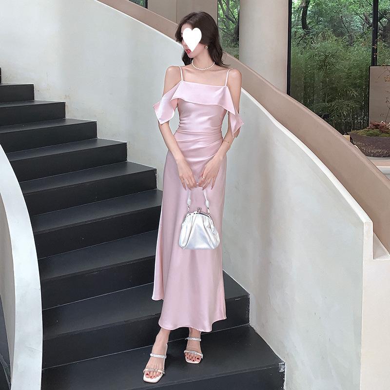 

2025 Spring/Summer Women s One-Shoulder Satin Camisole Fishtail Dress with Ruched Waist Medium абрикосовый