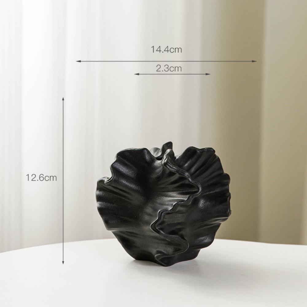 

Ceramic Coral Vase Nordic Art Coral Pattern Minimalist Mirage Vase Suitable for home Living Room Desktop Center Decoration
