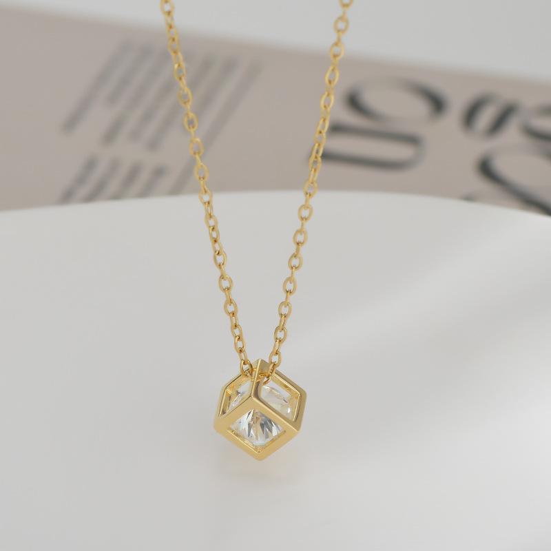Colares Clássicos Zircão Cristal Dentro Oco Quadrado Aço Inoxidável Colar para Mulheres Coreano Moda Sexy Feminino Clavícula Corrente Jóias