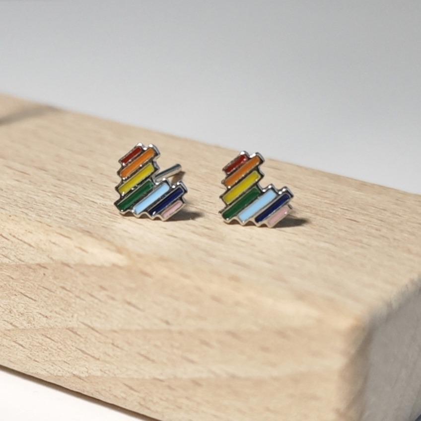 

Минималистичные серьги-каффы-пусеты в виде радужного сердца - Красочные, Изысканные, Уникальный дизайн для женщин