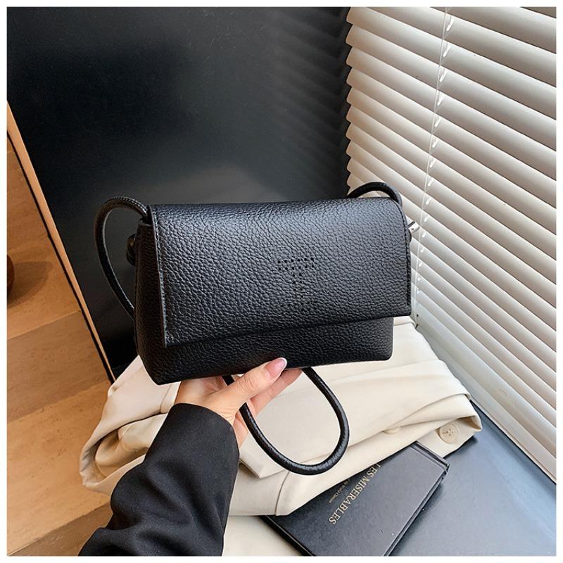 

Retro large-capacity handbag new simple casual versatile fashion texture small square bag messenger bag чорний