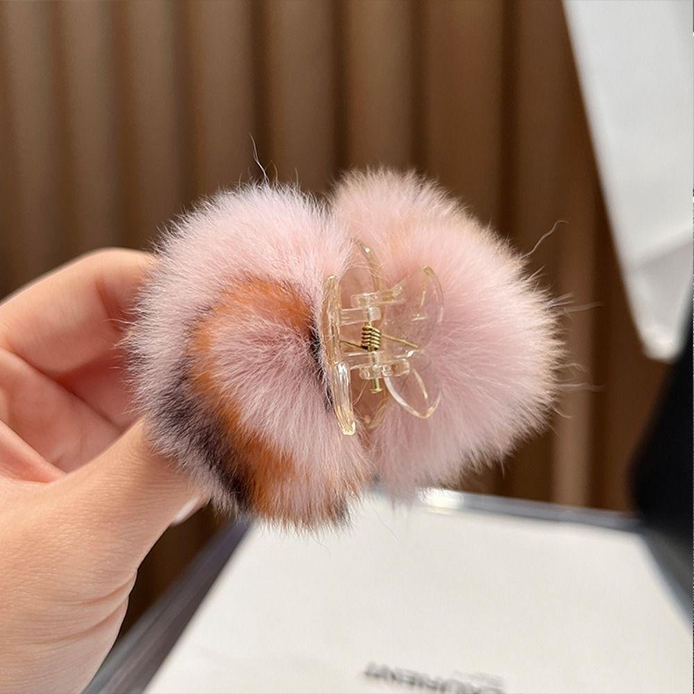 And Winter Wome Hair Claw Child Headwear Plush Hair Claw Small Hairpin Korean Style Hair Clip