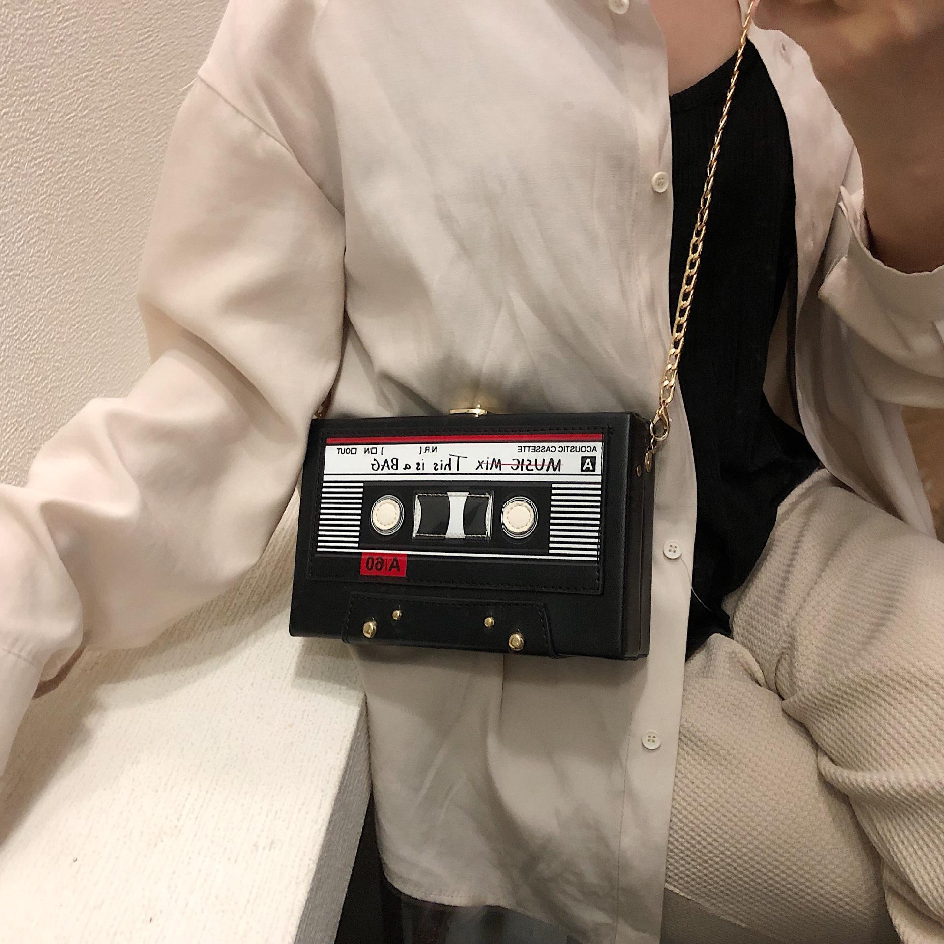 

Vintage tape bag, small black bag, textured women s bag, new box bag, crossbody tide ins chain, shoulder bag. чёрный