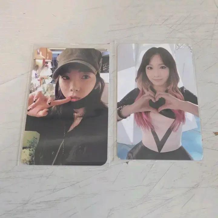 Girls' Generation Taeyeon Photocard (2 Types)