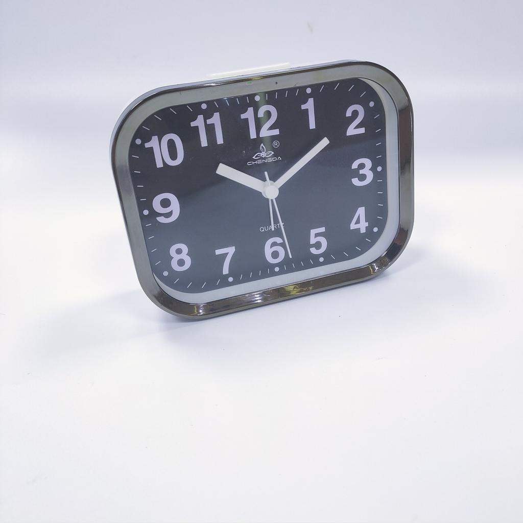 Small alarm clock on the head of the student's bedside home simple jump seconds small table clock A225-228 modern simple alarm clock