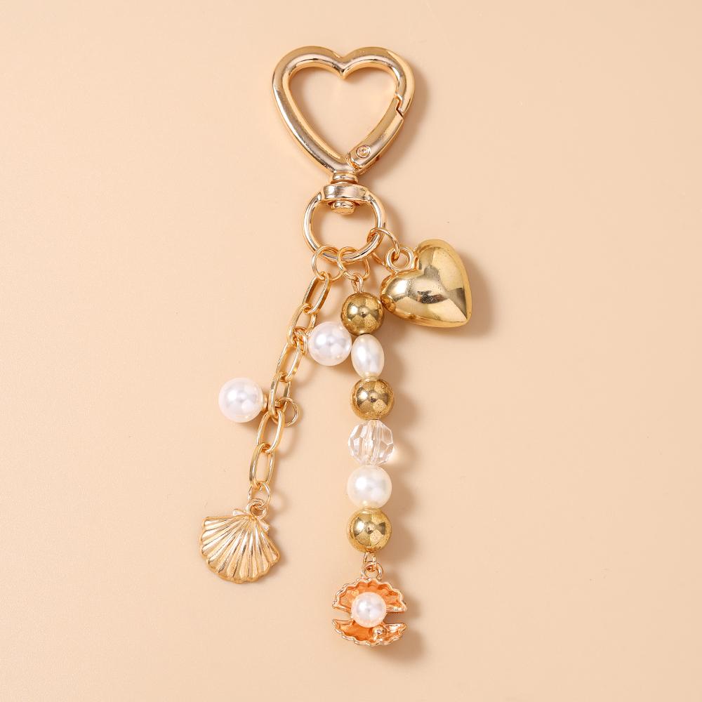 Fashion Summer Beach Shell Keychain Pearl Beaded Key Ring Pendants for Women Girls Handbag Decor DIY Key Chain Jewelry Gifts