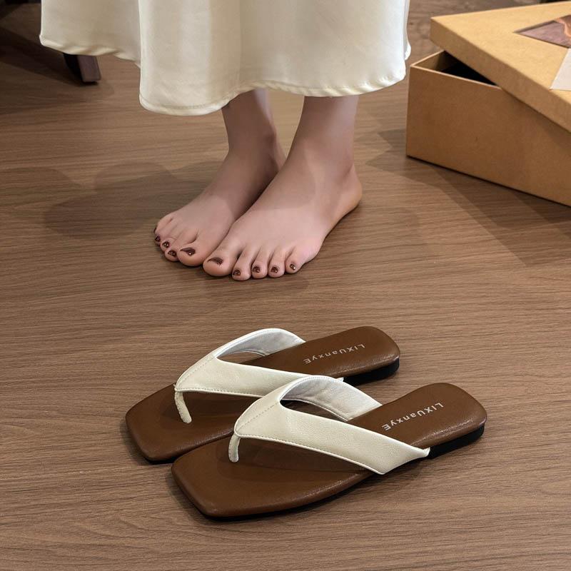 Fashion flat-bottomed flip-flops slippers women's outer wear summer seaside silver sandals beach shoes niche sandals