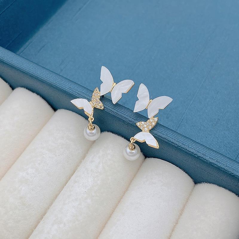 S911 Silver Needle Light Luxury Butterfly Earrings Women's Niche Design Sense Cold Wind Pearl Stud Earrings