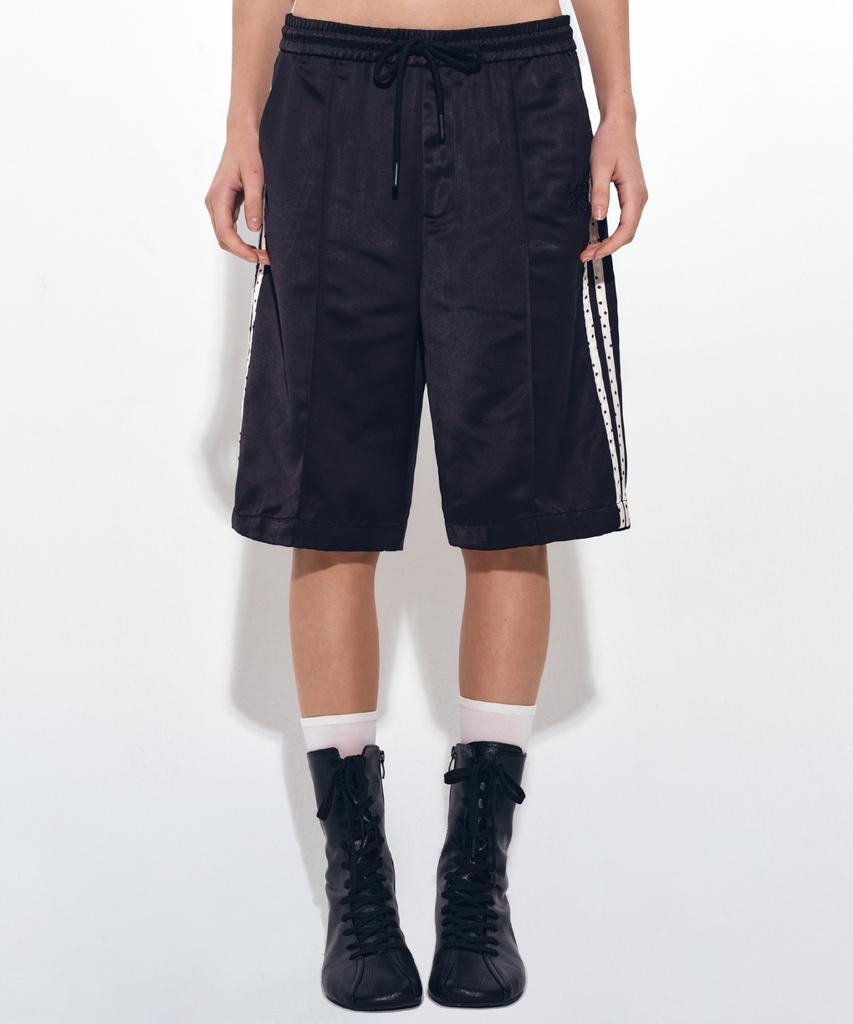 Nigaennikol Dot Double Line Satin Half Pants_Black