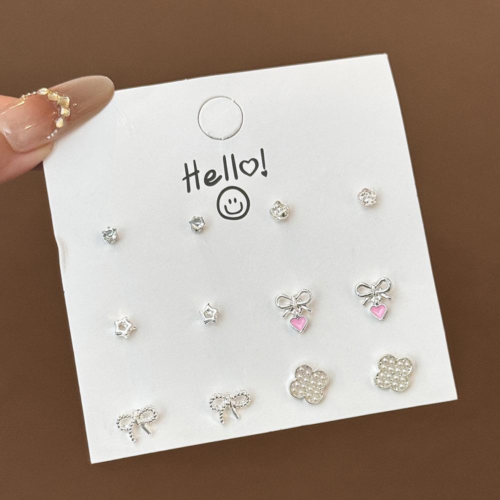 Korean Version of Niche One-week Stud Earrings Set Ins Cute and Small Alloy Electroplating Temperament Point Diamond Earrings