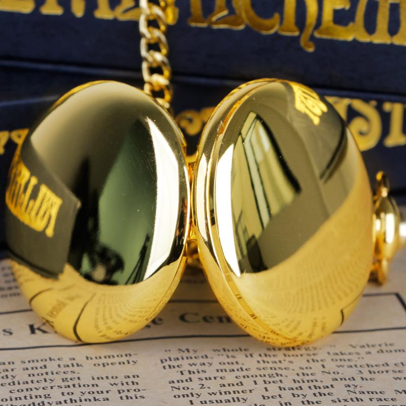 Goldene Glatte Runde Gesichtsform Römische Ziffern Schwarzes Zifferblatt Quarz Taschenuhr Praktische Anhängeruhr