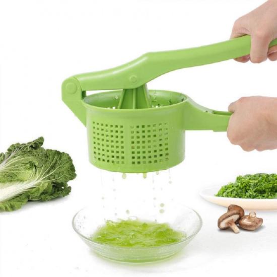 Spinner Vegetable Creative Pressing Vegetable Stuffing Squeezer Fruit Squeezing Tool Hand-Pressure Dehydration Tool for Kitchen Dining (Green)