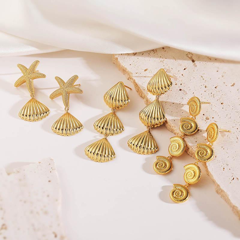 HECHENG, Shell Textured Starfish Metal 18K Gold Plated Earrings Summer Beach Holiday Glamour Jewellery Holiday Summer Jewellery