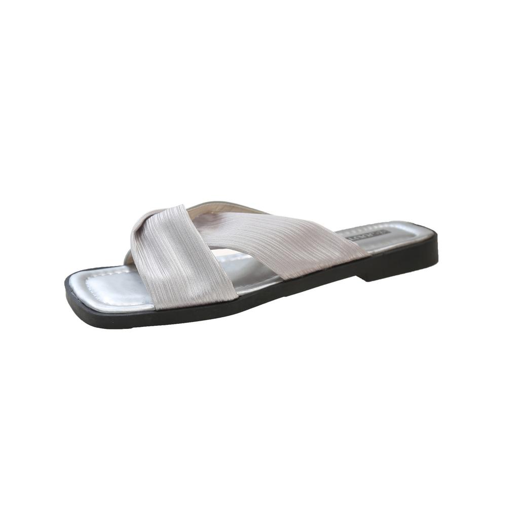 French flat-bottomed cool slippers women's shoes outer wear 2025 summer new fashion low-heeled fairy wind open-toed sandals
