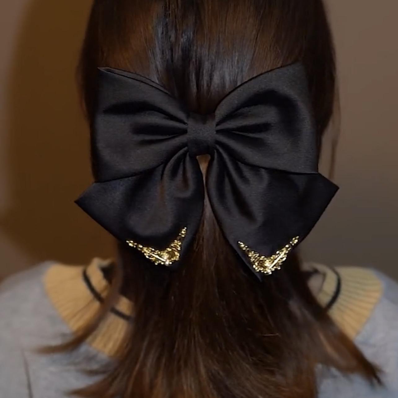 

Позолоченная заколка для волос в виде ретро-банта