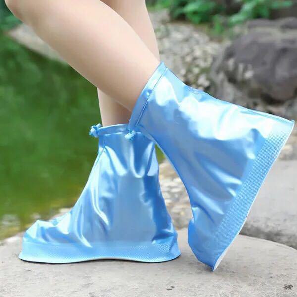 Waterproof PVC Rain Shoe Covers: Short Portable Design for Students, Farm Protection