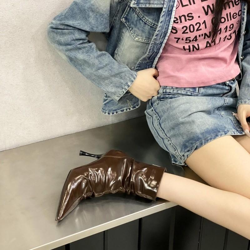 In the Autumn and Winter of 2025, the New Pointed-toed Thin-heeled Pleated Women's Boots Are Fashionable and Thin Soft Leather Zipper High-heeled Sh