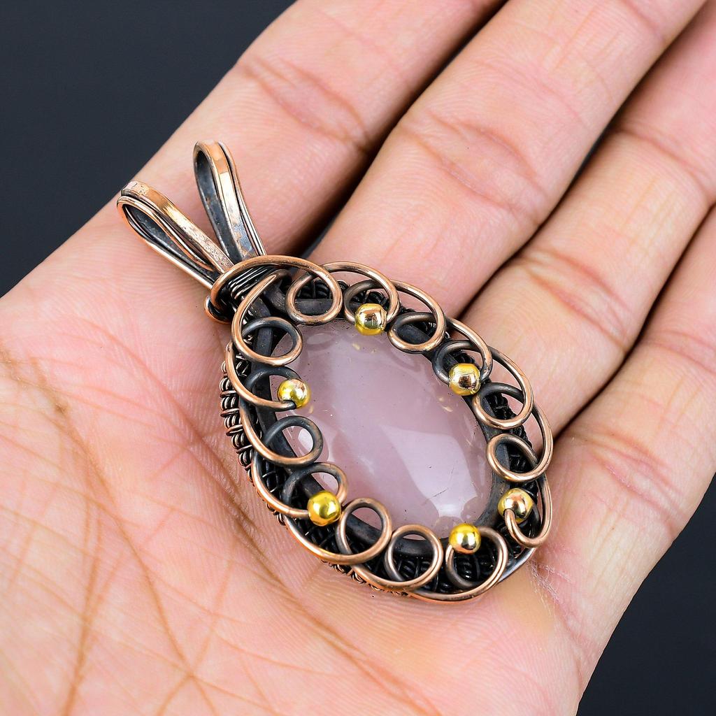 Ručne vyrábané šperky s príveskom z drahokamu ruženín z čistého medeného drôtu