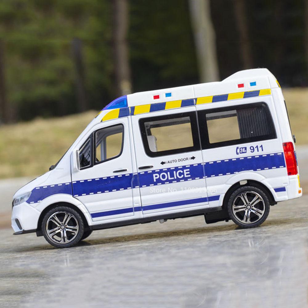 1:24 Alloy Ambulance Cars Toy Diecast Model Doors Opened Police Car Miniature with Light Music Vehicle Child Festival Gifts