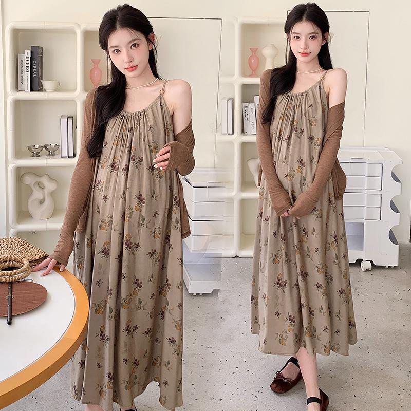 

Real Shot 2026: Elegant Retro Oil Painting Maternity Camisole Dress & Sun Protection Cardigan Set 2XL