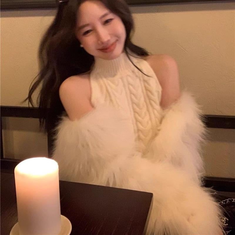 Retro Cable Knit Turtleneck Sweater Vest Women's Fitted Short Sleeveless Base Layer Top