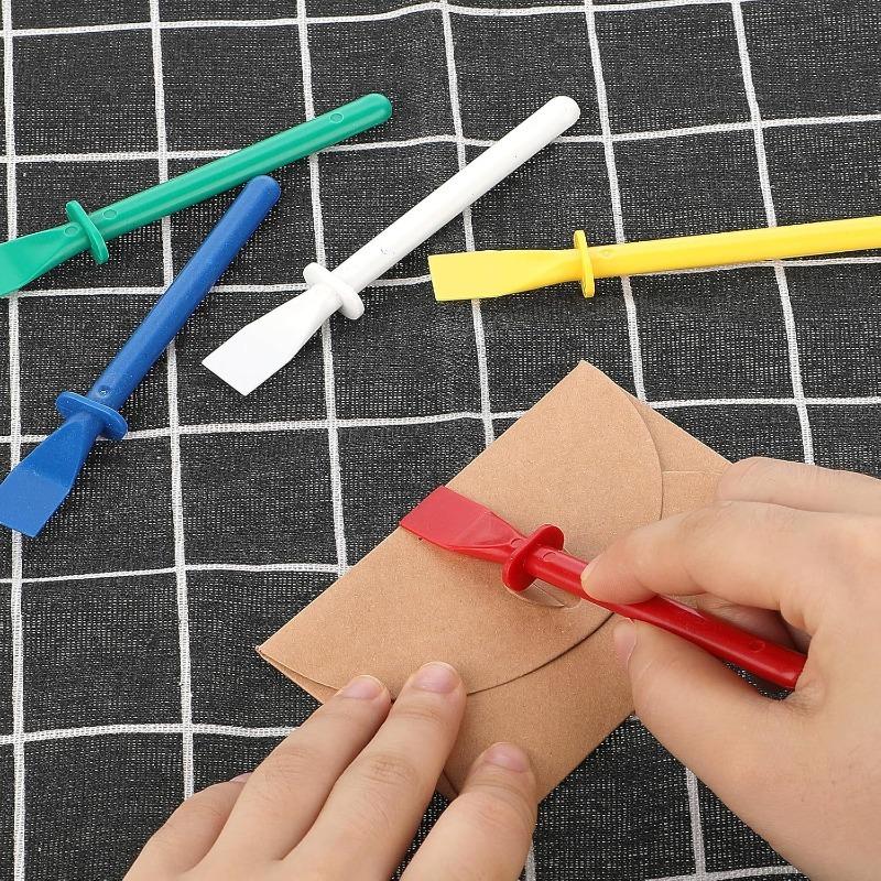 DIY Handcraft Leather Gluing Tool Glue Spreader Handheld Paint Stirring Scraper DIY Craft Paintings Gluing Making Tool Supply