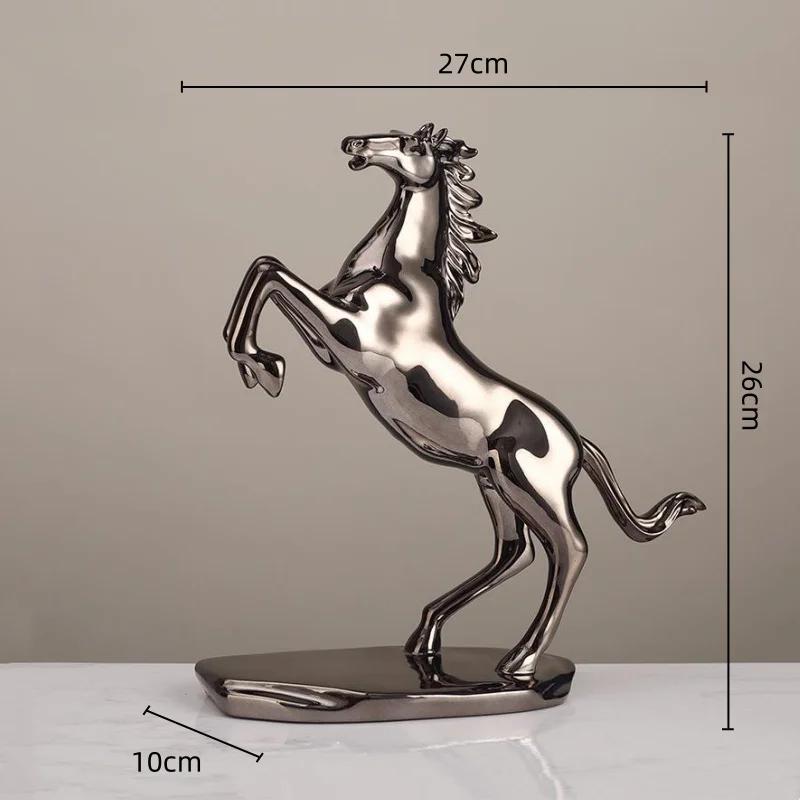 Creative Golden Horse Desktop Decoration Resin Crafts Simulated Animal Sculpture Lucky Horse Decorative Figurines Home Decoratio