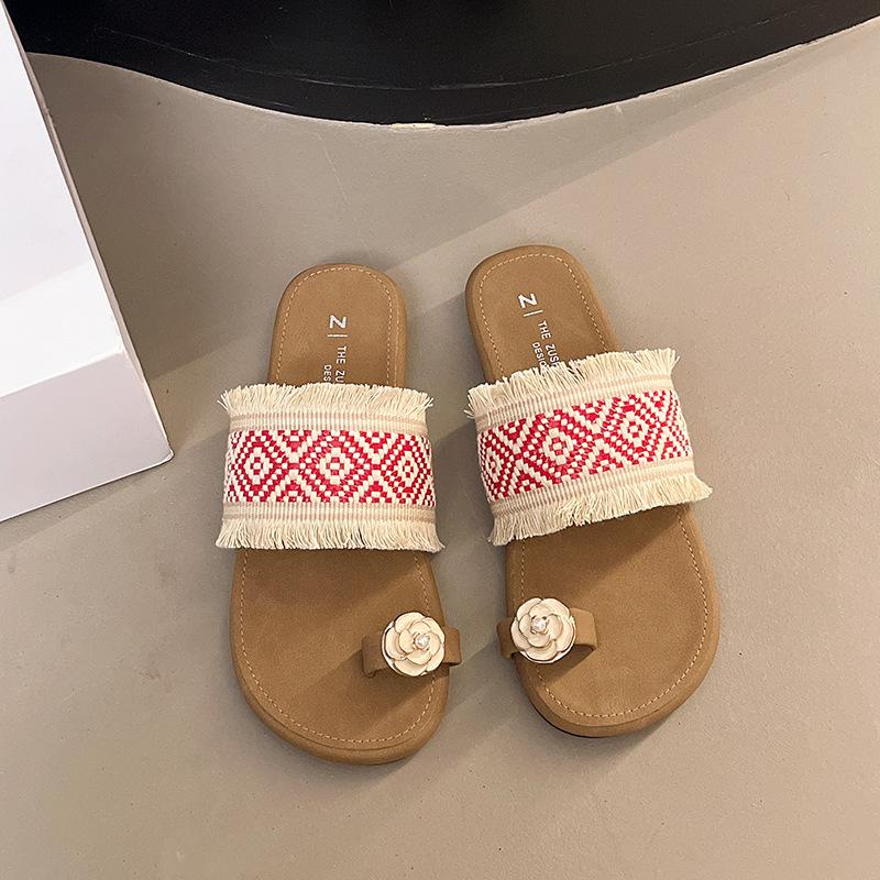 

Крутые шлепанцы на плоской подошве женские новые с квадратным носком простые повседневные пляжные крутые шлепанцы женские летом 2025 40 красный