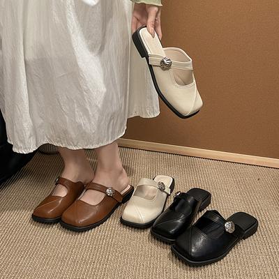 Korean Version of the Outer Wear Flat Bottom Versatile Square Head Cool Slippers Women's 2025 New Spring and Summer Low Heel Retro Lazy Bag Head Ha