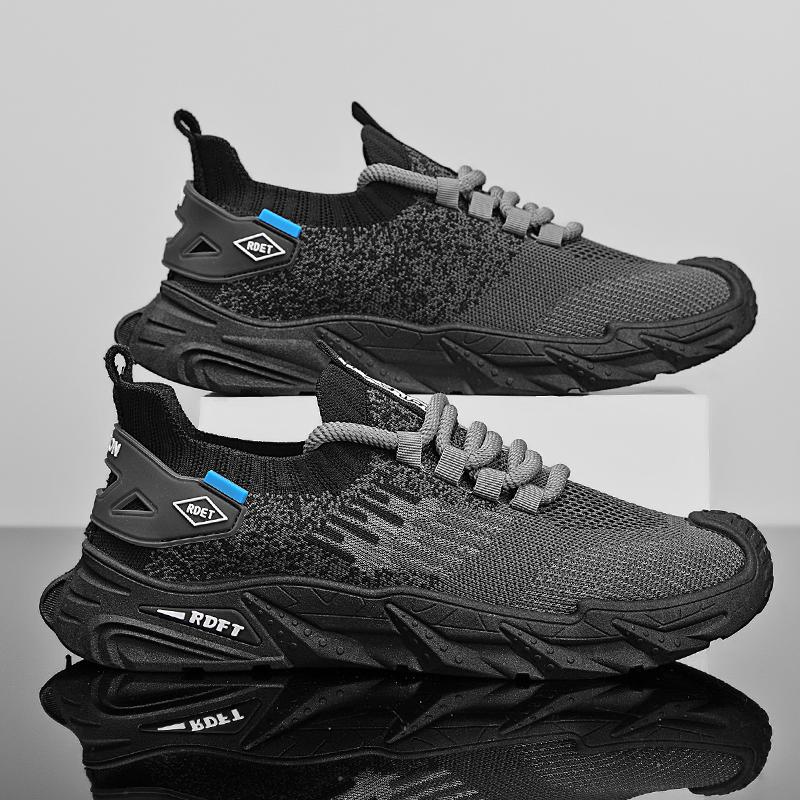 

2025 new fly-woven mesh shoes men s casual sports coconut shoes spring and summer versatile breathable student tide shoes 44 чёрный