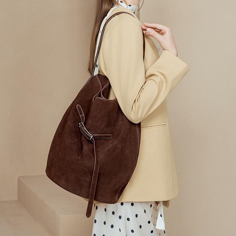 Bags niche tote fashion shoulder bag first layer cowhide large capacity high-end sense portable leather bucket bag