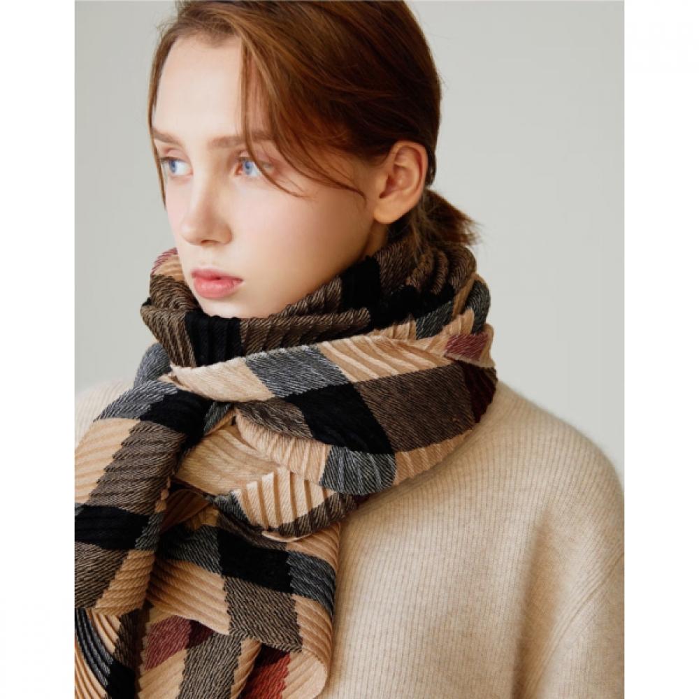 Daks Wool 100 Brown Check Pleated Muffler Dcsc6f581w3