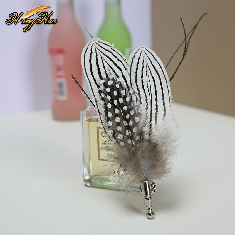 New Feather Brooch Lapel Pins for Suit Dress Badge Elegant Accessories Exquisite Fashion Business Wedding Jewelry