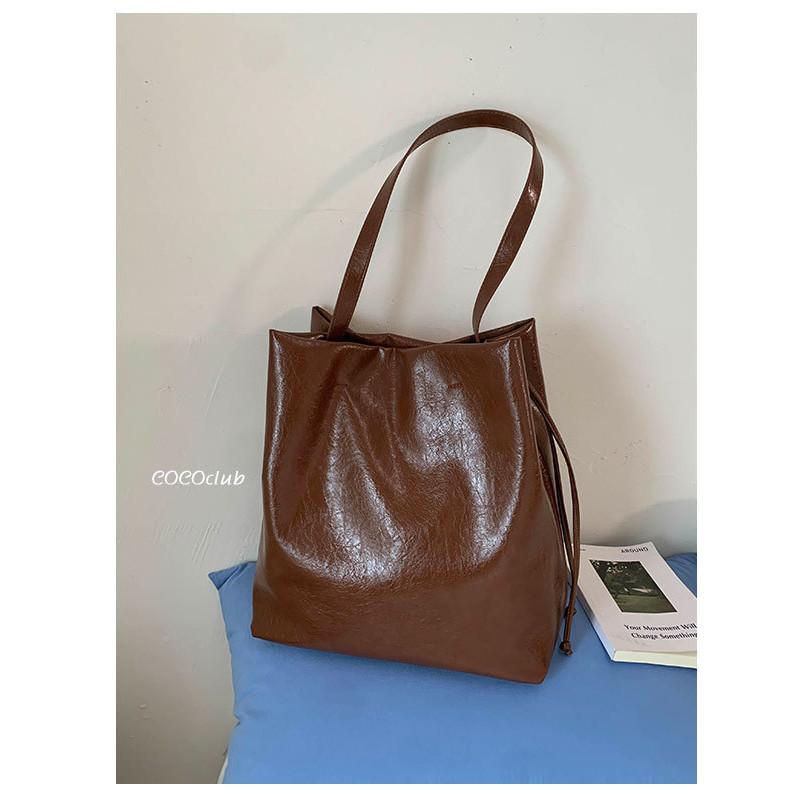 IELGY Ladies Tote Bag Retro Large Capacity All-Match Simple One-Shoulder Commuter Underarm